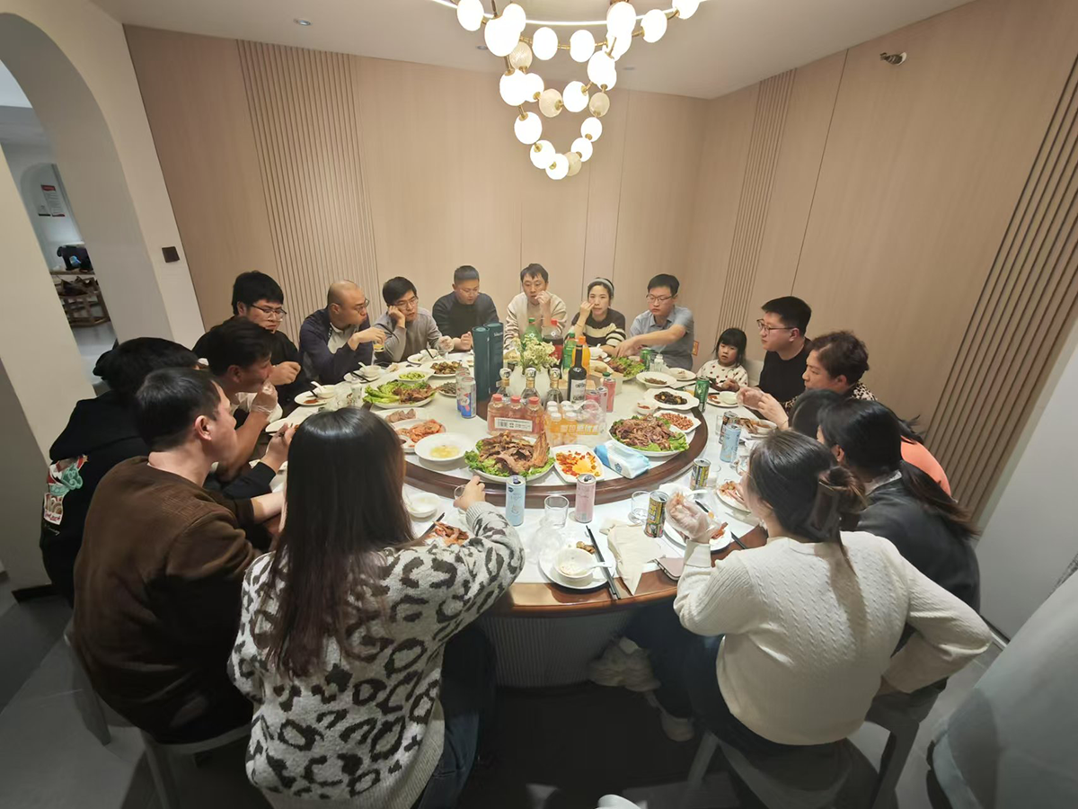 年終尾牙，金蛇納祥，斗志昂揚